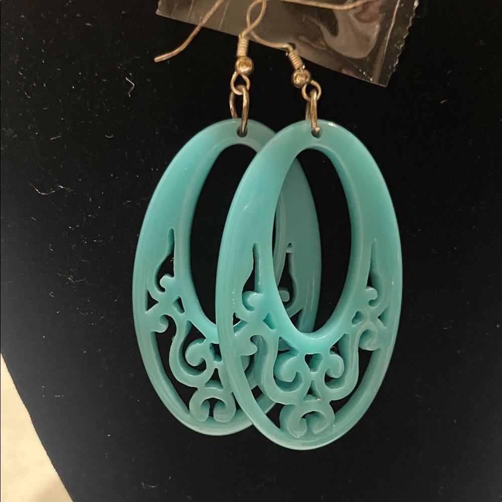 Elegant Turquoise Earrings